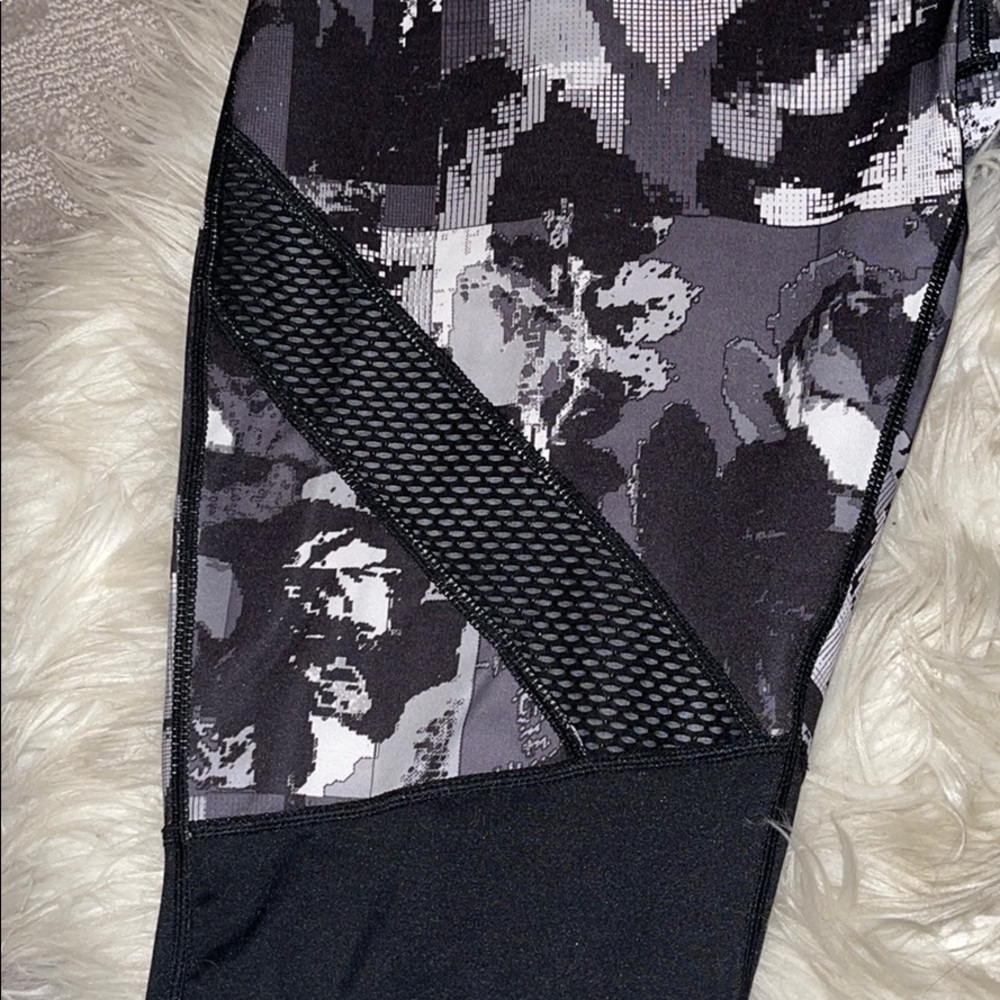 Workout Legging - Picture 2 of 2